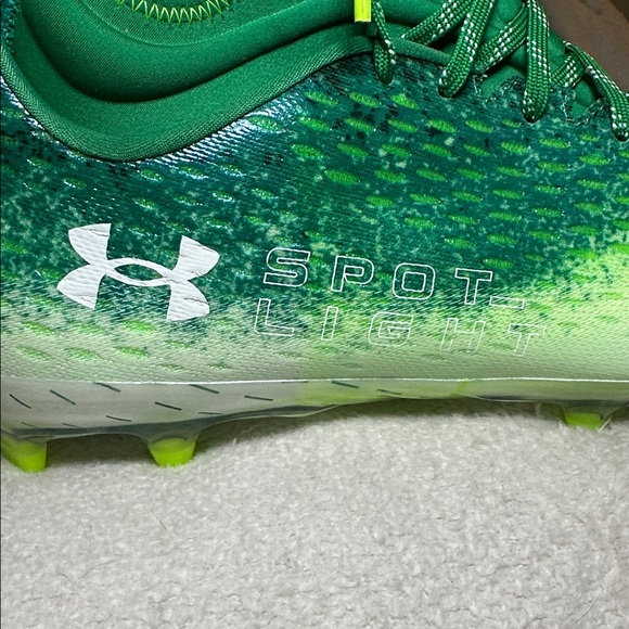 NEW Under Armour Spotlight Lux MC 2.0 Football Cleats Green Men Size 12